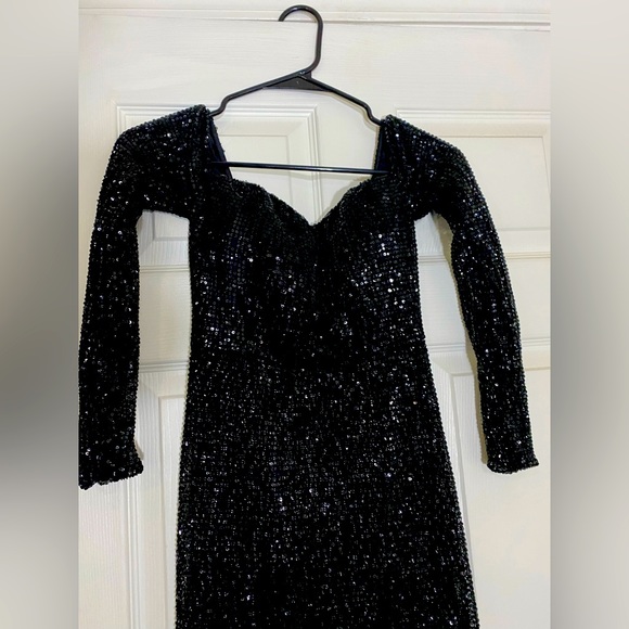 Got Class Sequin Dress - Picture 4 of 5